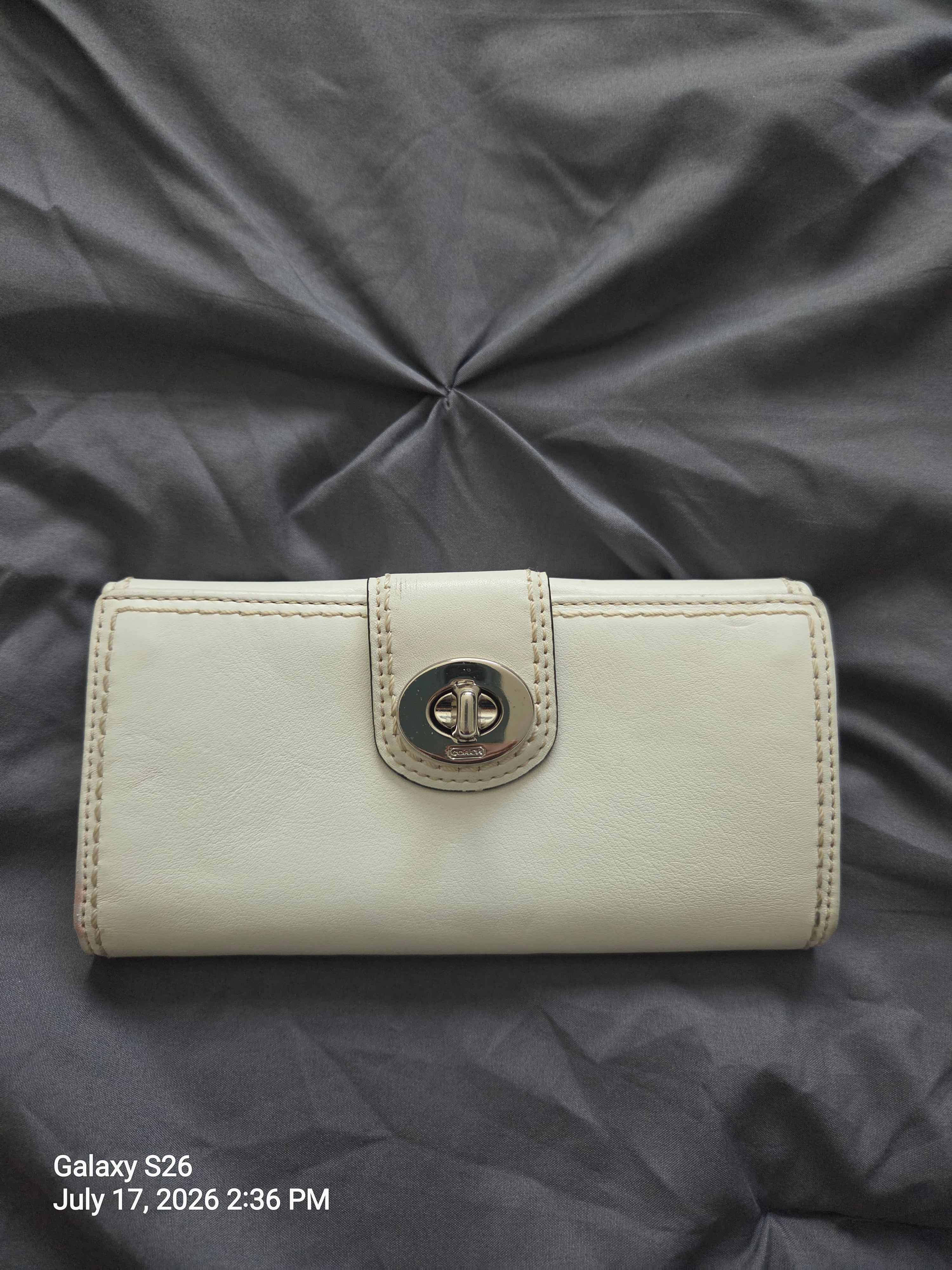 Coach Soho y2k White Leather Wallet